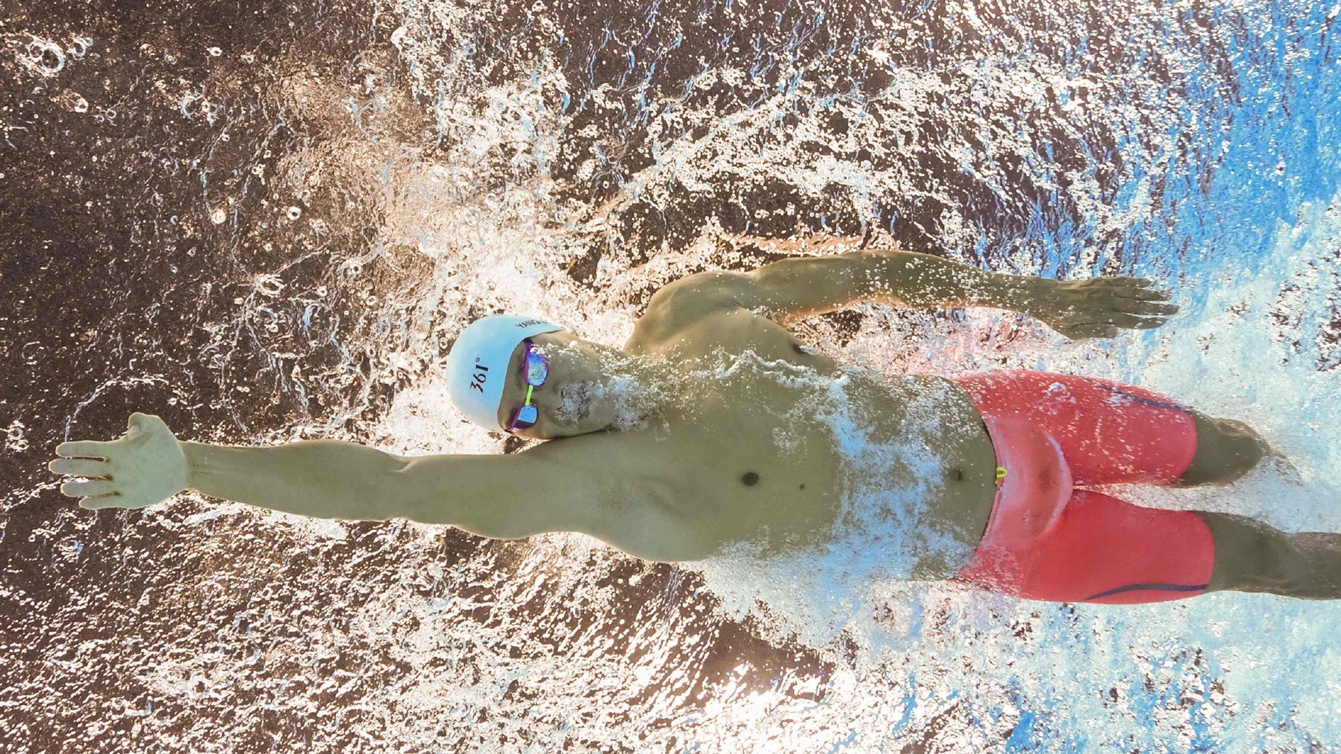 乐鱼足球官网-49人的跑动真赏心悦目，每次冲球都带劲，运动员跑步冲刺视频