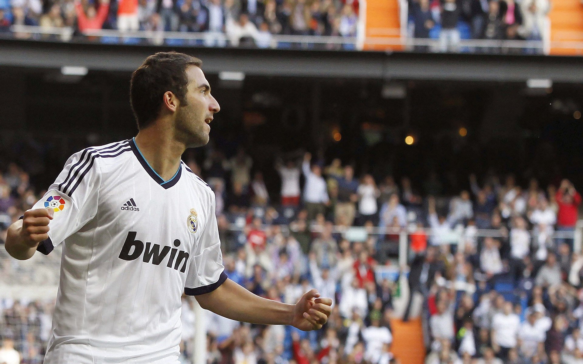 H队小组出线悬念持续，最后一轮见分晓，hle队员