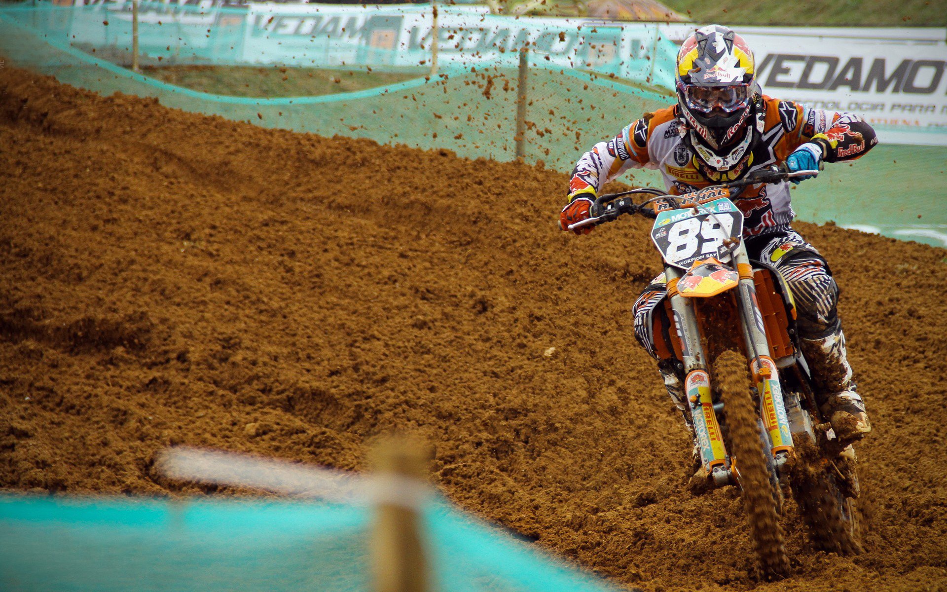 德约称赞年轻对手表现，仍保持王者风范，德约出道